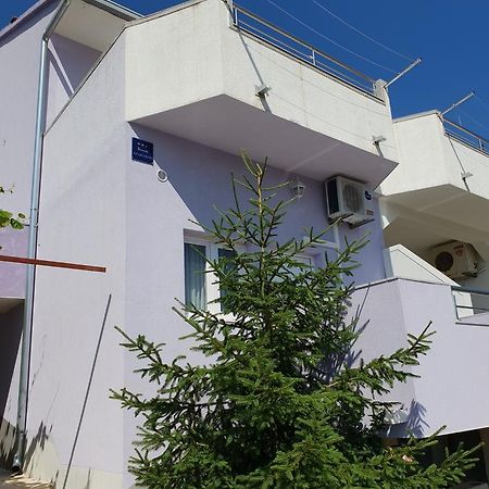 Apartments Sea Star Ivana 산책길 외부 사진