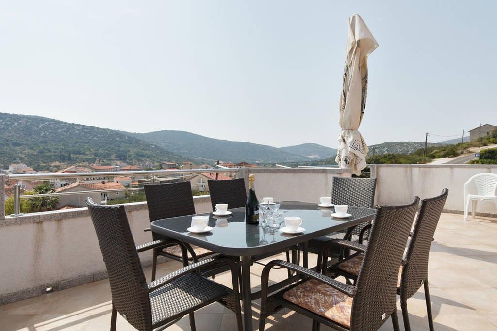 Apartments Sea Star Ivana 산책길 외부 사진